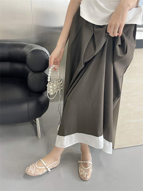 2025 New Low Top Embroidered Mesh Flat Shoes for Women - Image 3