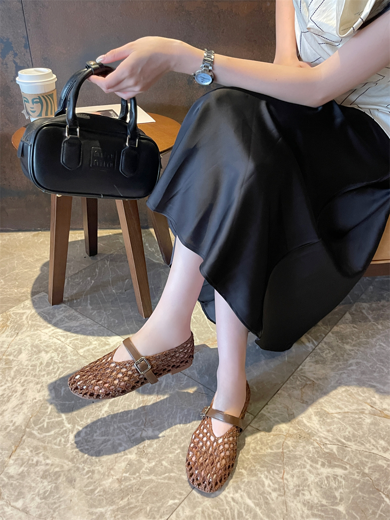 2025 Autumn New Flat Women's Shoes Hollow Woven Casual Loafers - Image 4