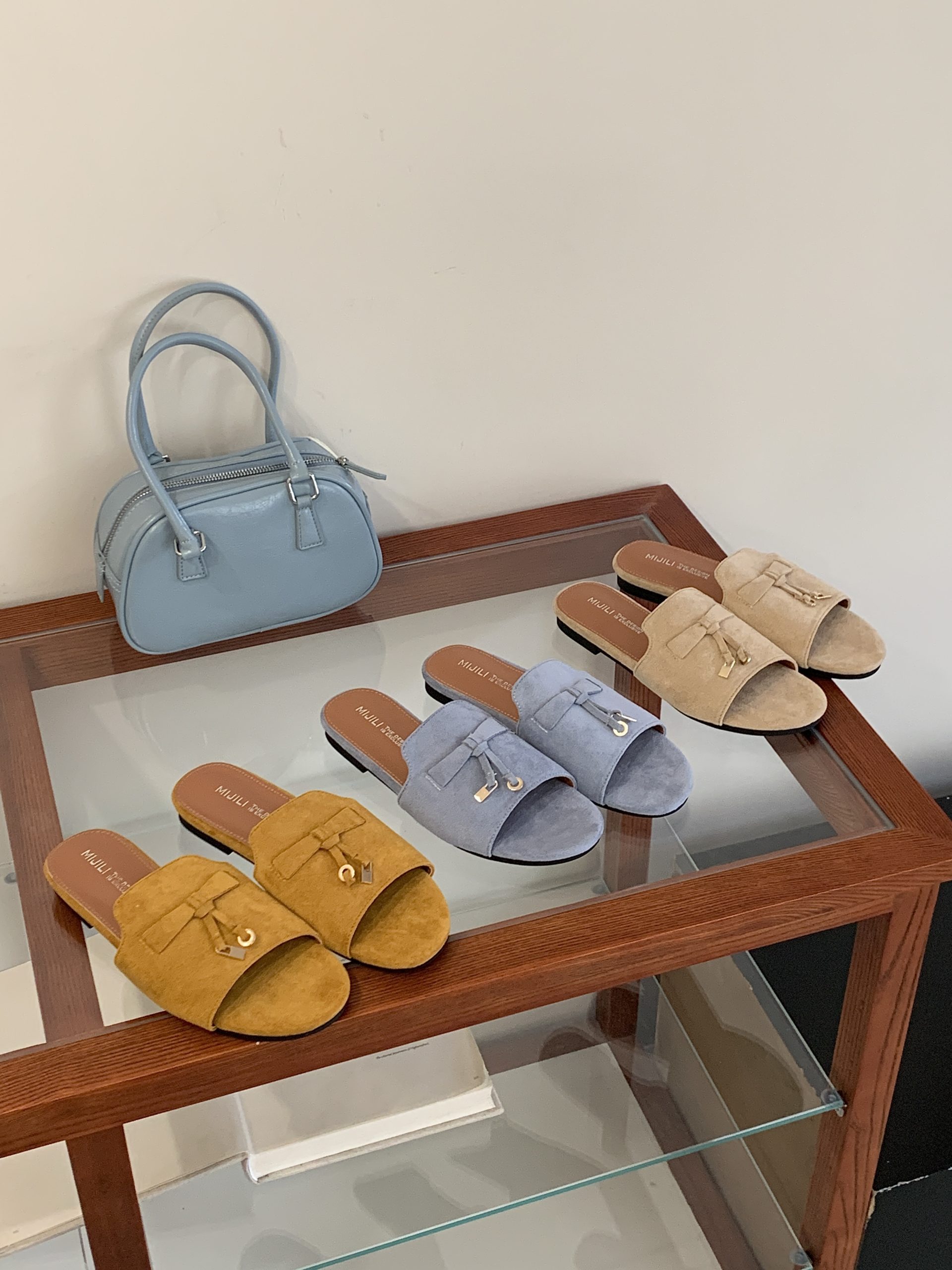 2026 Summer New Flat Comfort One-Strap Slippers Korean Style Beach Sandals for Women